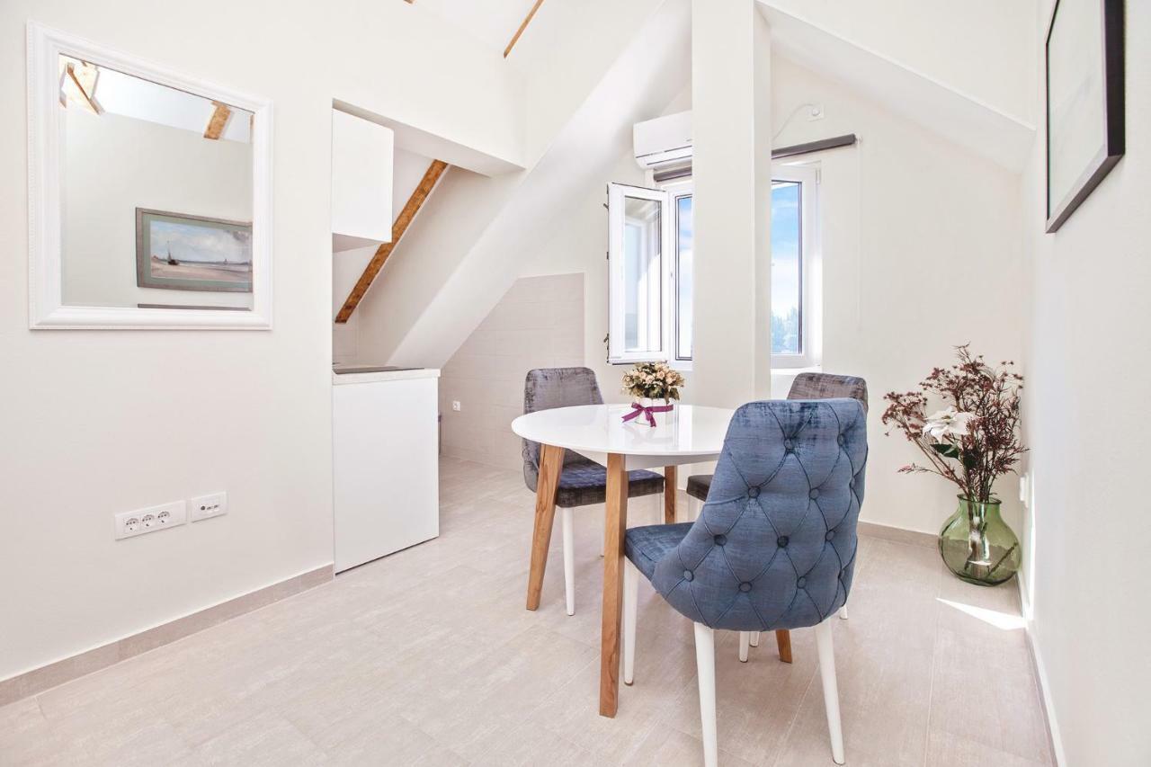 Apartments Isja Тиват Экстерьер фото