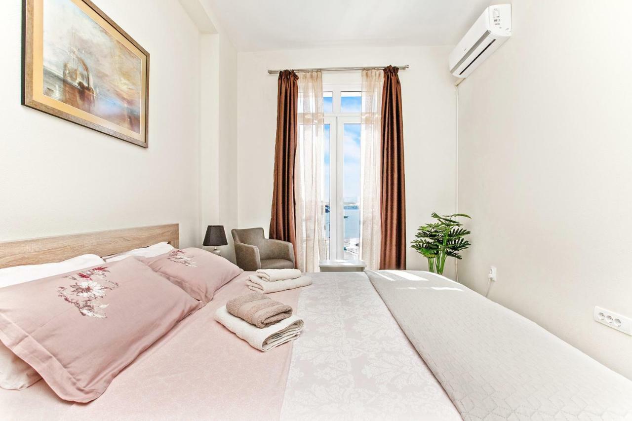 Apartments Isja Тиват Экстерьер фото