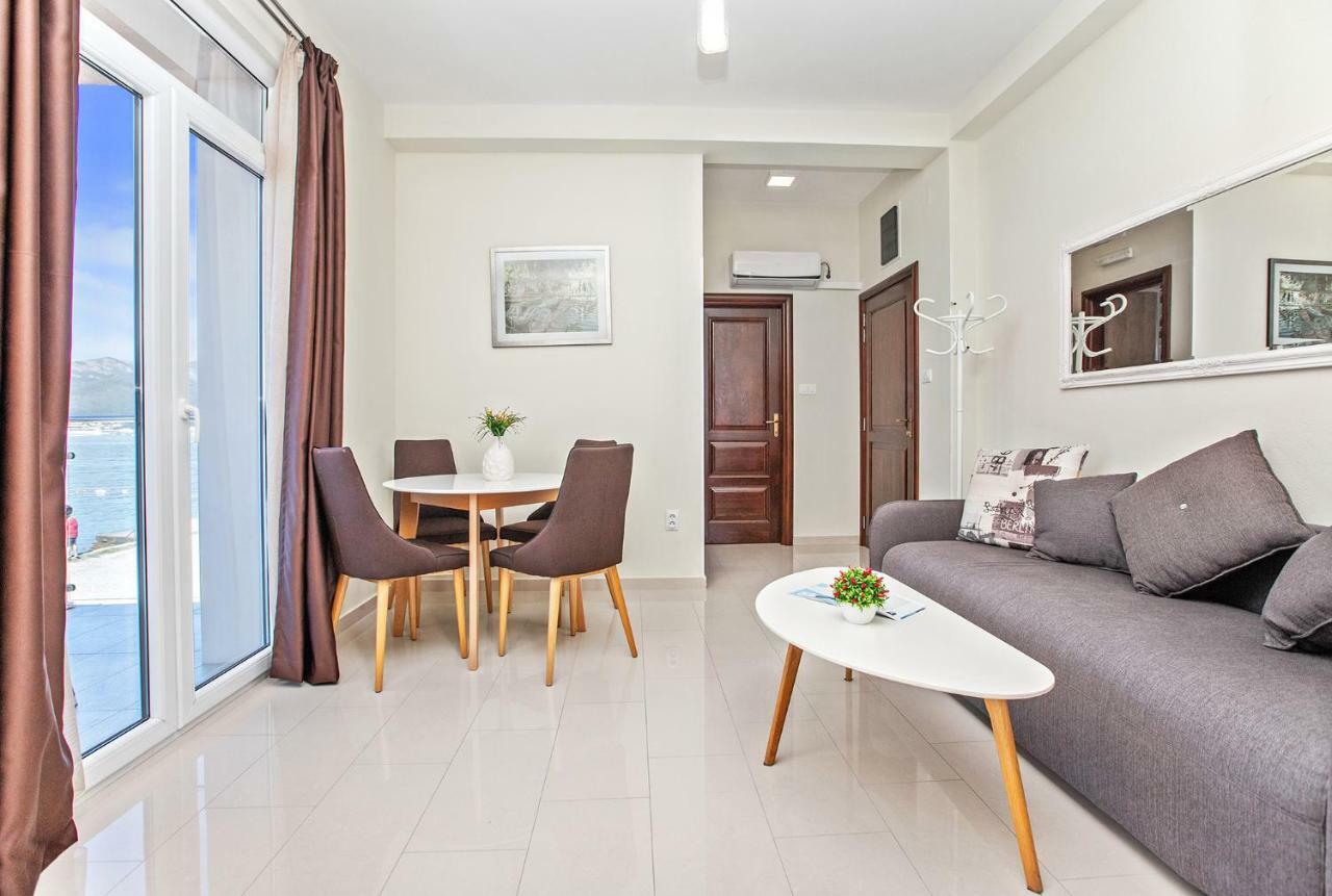 Apartments Isja Тиват Экстерьер фото