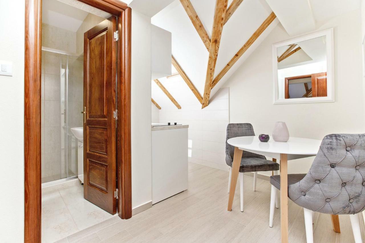 Apartments Isja Тиват Экстерьер фото